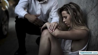 Kinky stories: สาววัยรุ่นไร้บ้าน